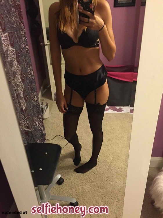 girlinlingerie - Girl Wearing Black Lingerie Hot Selfie